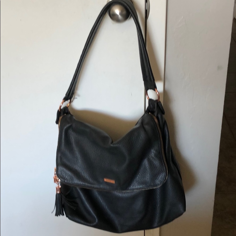 Roxy Black Purse with Rose Hold Accents